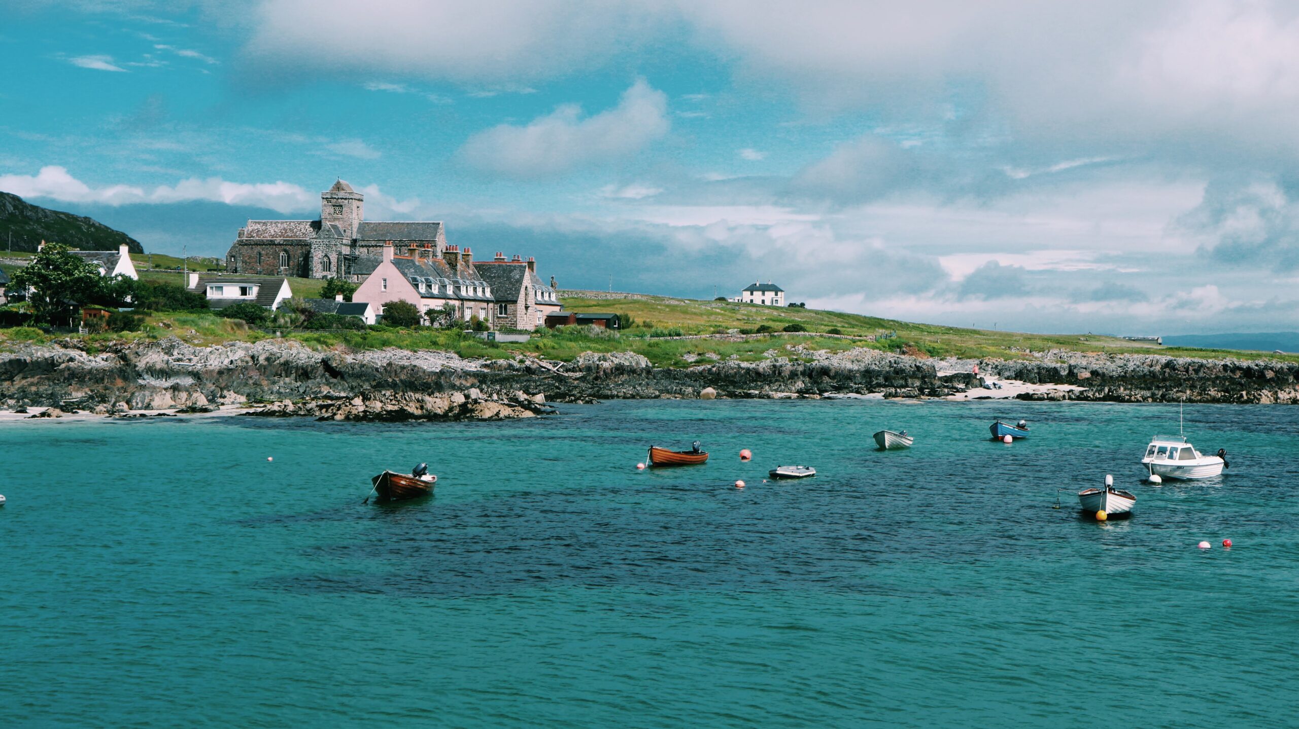 Exploring Isle of Mull and Iona